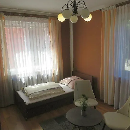 Ogrzewane Sokół Domek letniskowy *