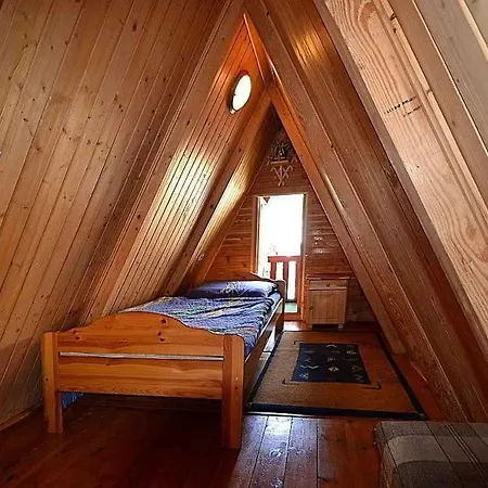 Ogrzewane Sokol Lodge *